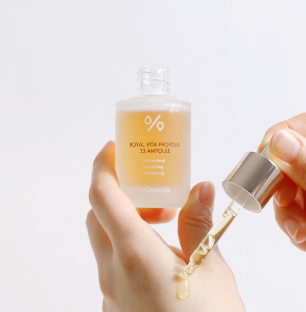 Ампульна сироватка з екстрактом прополісу Dr. Ceuracle Royal Vita Propolis 33 Ampoule, 30 ml - Зображення 4