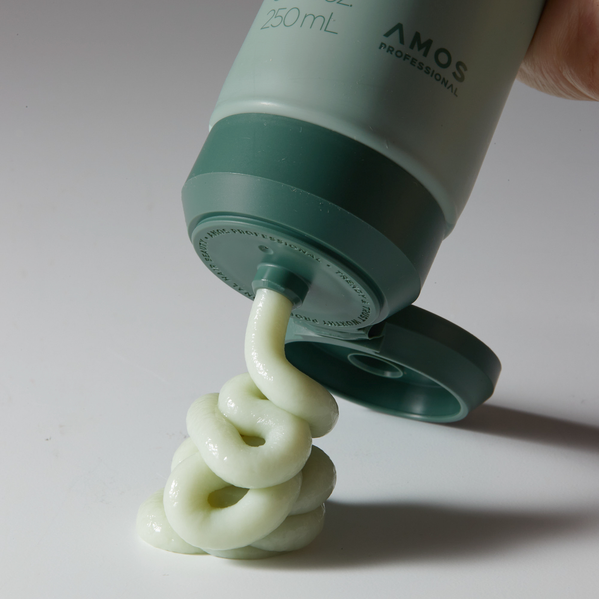 Зволожувальна маска для волосся AMOS Professional The Green Tea Moisturizing Pack, 250 ml - Зображення 2